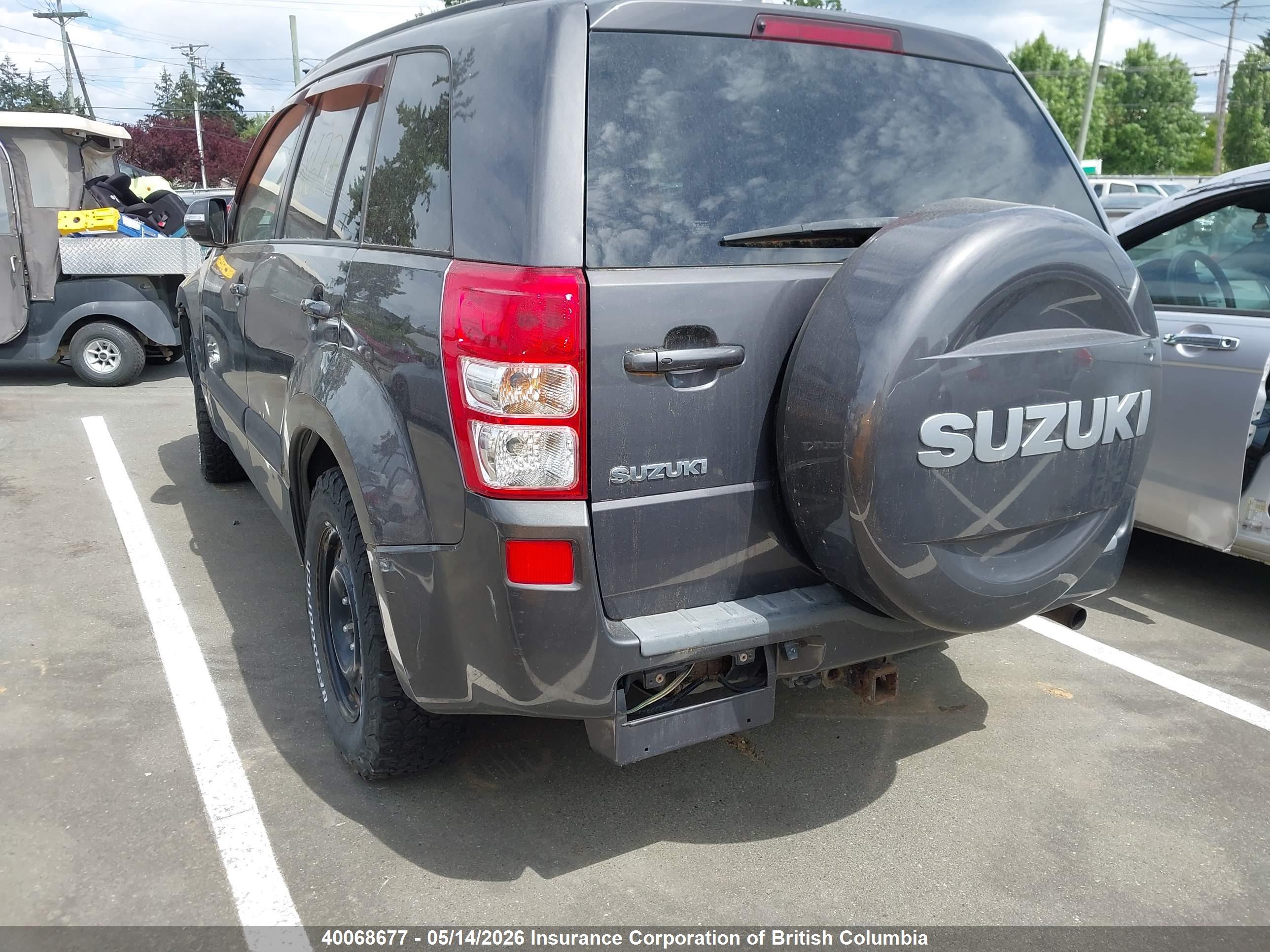 2011 SUZUKI Grand Vitara — VIN JS3TD0D46B4100423 — photo 3